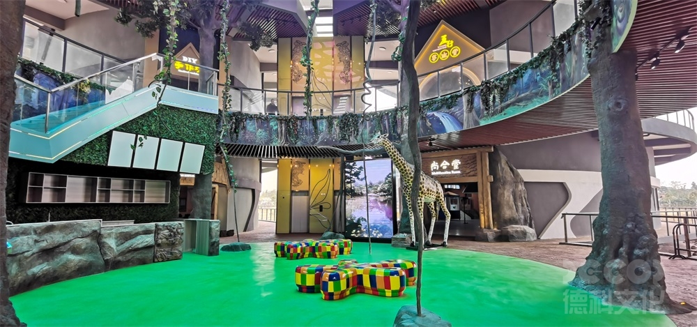 在科技展廳設(shè)計(jì)中，如何運(yùn)用人工智能技術(shù)提供個(gè)性化的參觀體驗(yàn)？